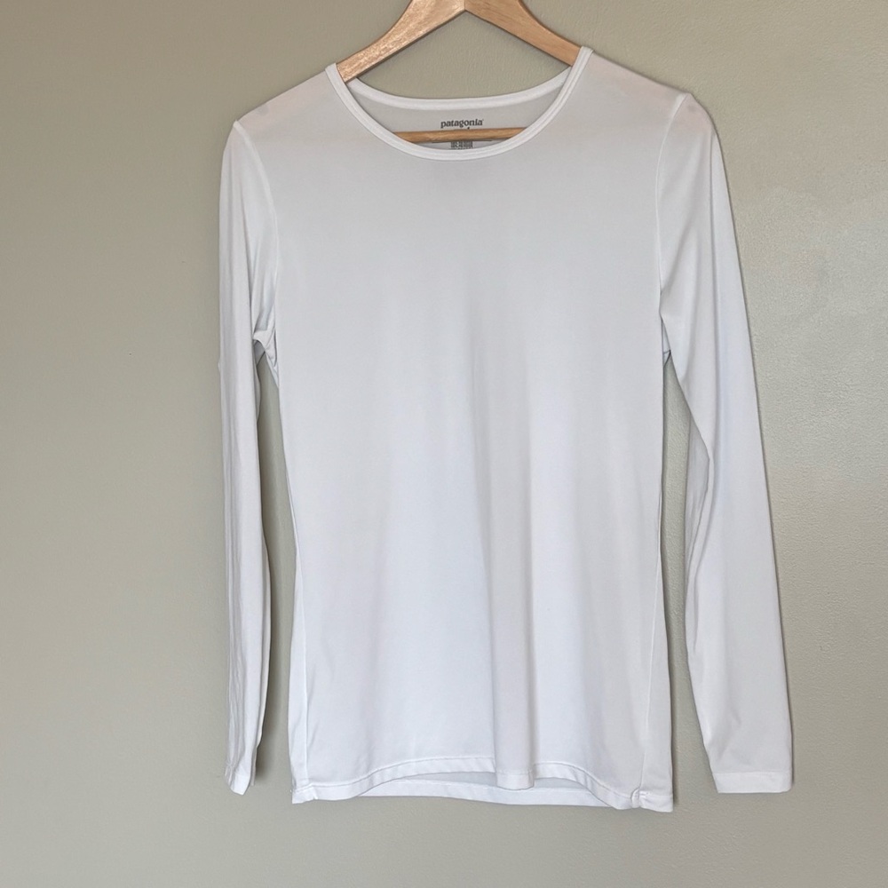 Patagonia White Crewneck Long Sleeves Top Lightweight Layering Medium-Large